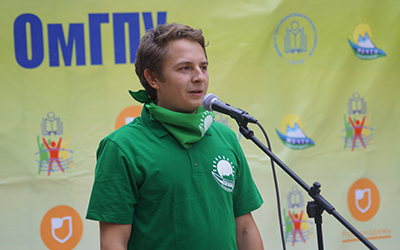 Денис Кадочников