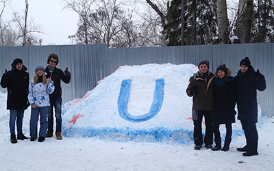 Студенты рисовали юлайку – символ Универсиады 2019