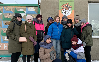 волонтерский отряд филологического факультета «ОПЕКА» посетил Омский приют для собак «Друг»