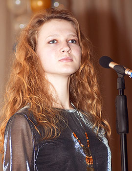 Елена Никифорова на сцене ОмГПУ