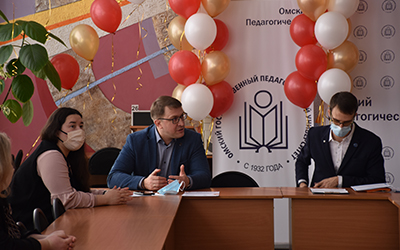 В ОмГПУ наградили волонтеров Корпуса общественных наблюдателей