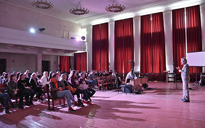 Инклюзивный театр «Параллельный мир» на сцене ОмГПУ