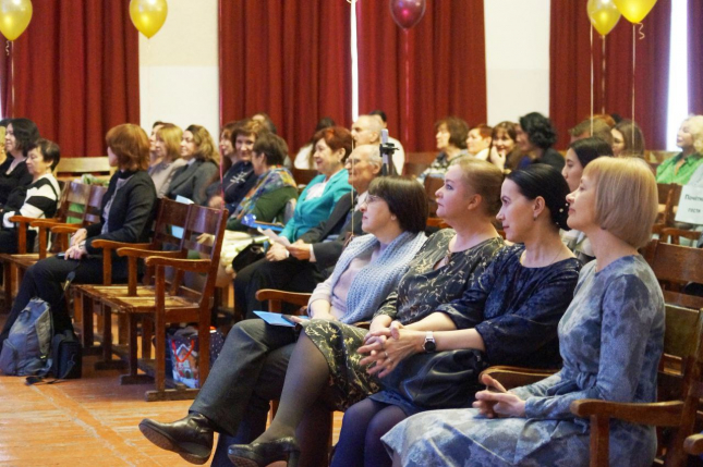 В ОмГПУ отметили 90-летие филологического факультета