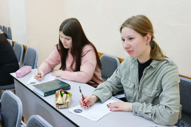 Студенты ОмГПУ написали Всероссийский диктант по немецкому языку 