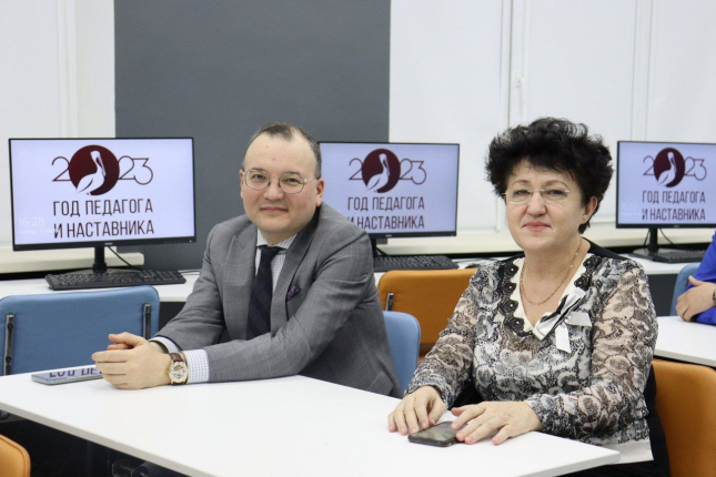 Сегодня в России официально открылся Год педагога и наставника
