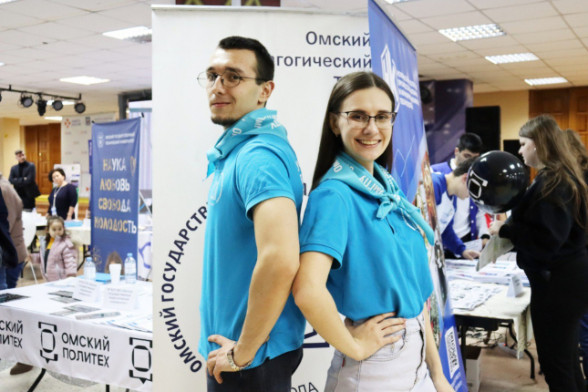 Студенты ОмГПУ представили профориентационную площадку в Ноябрьске