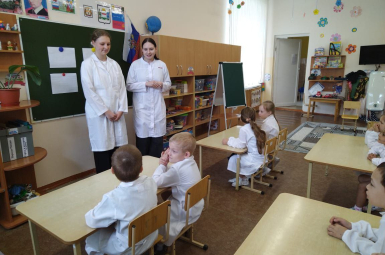 Студенты