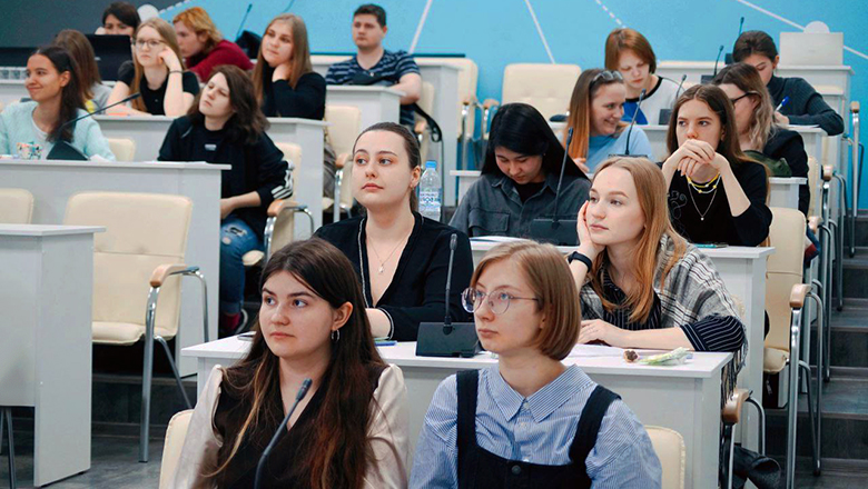 21 ноября 2026 года